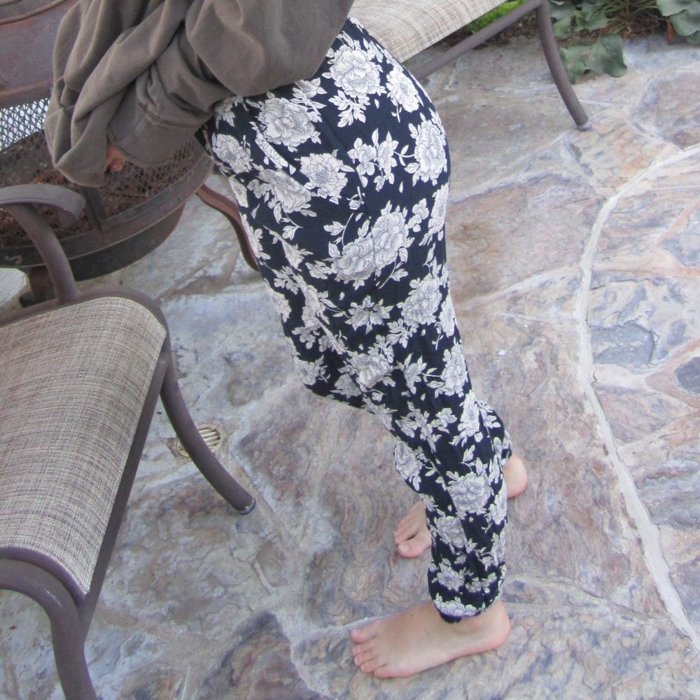 brandy melville floral joggers